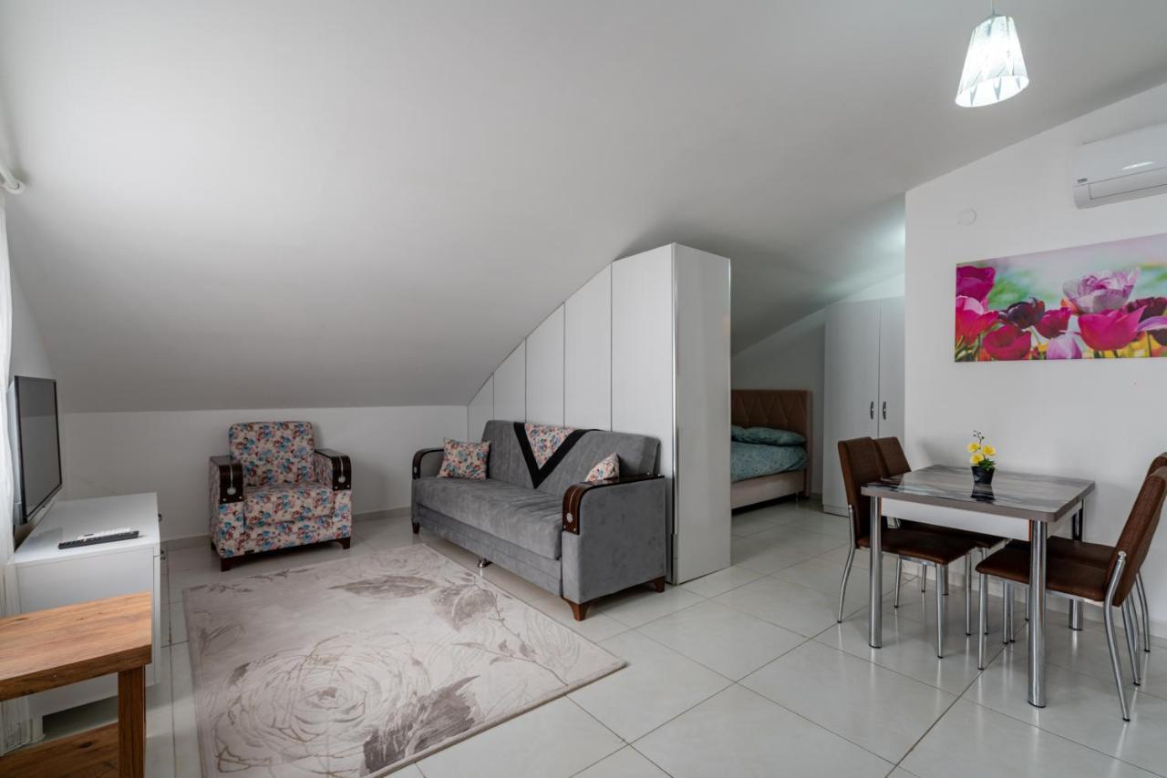 Sare Suites Downtown Antalya Exteriör bild