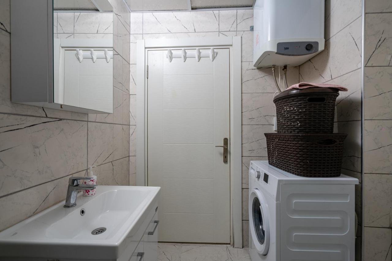 Sare Suites Downtown Antalya Exteriör bild